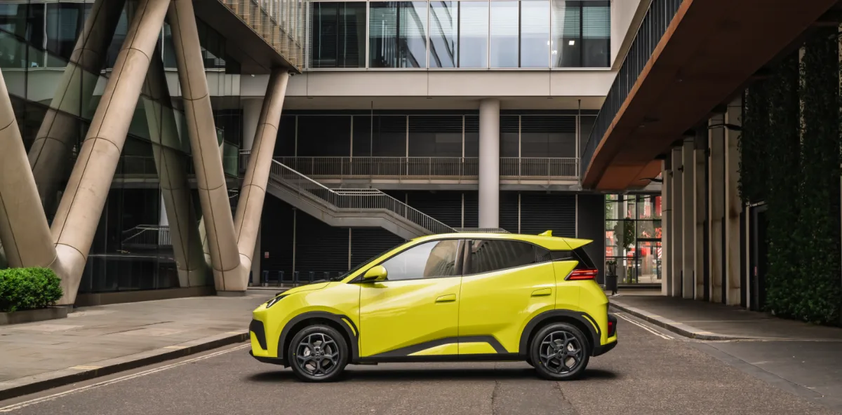 BYD Dolphin Surf 2026: arriva la versione a cinque posti