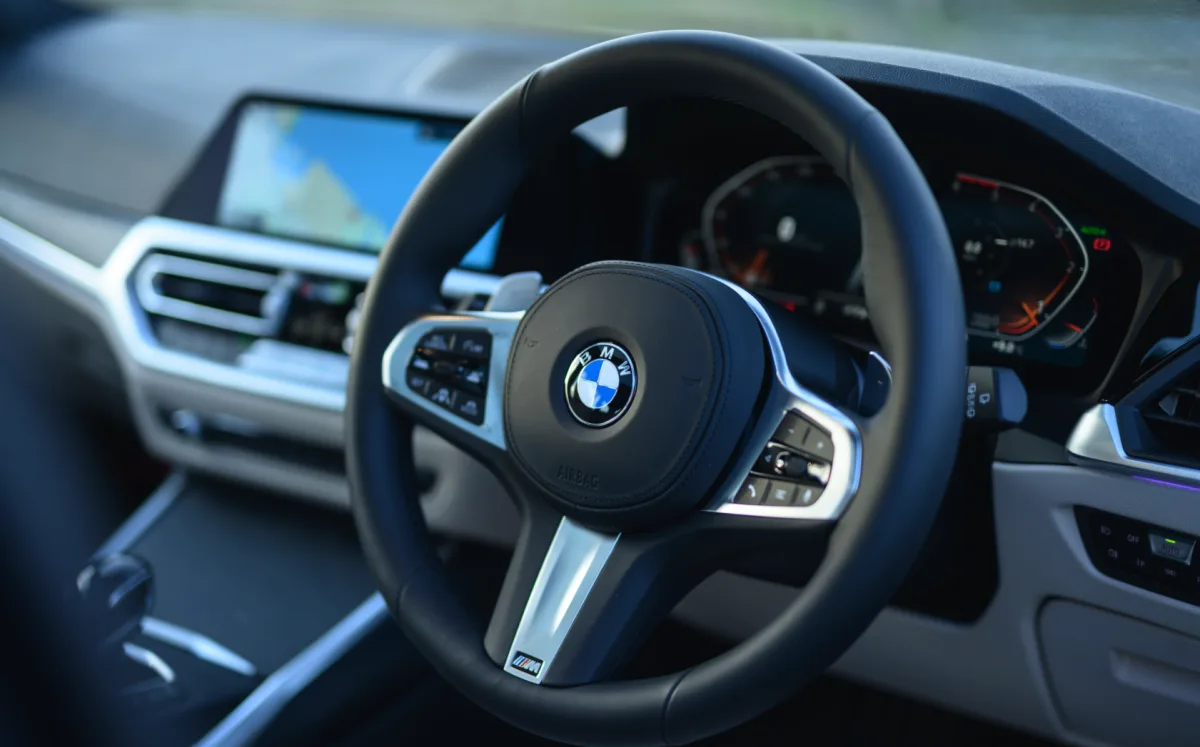 BMW Serie 3 2027: svelata il 30 settembre, ecco tutte le novità
