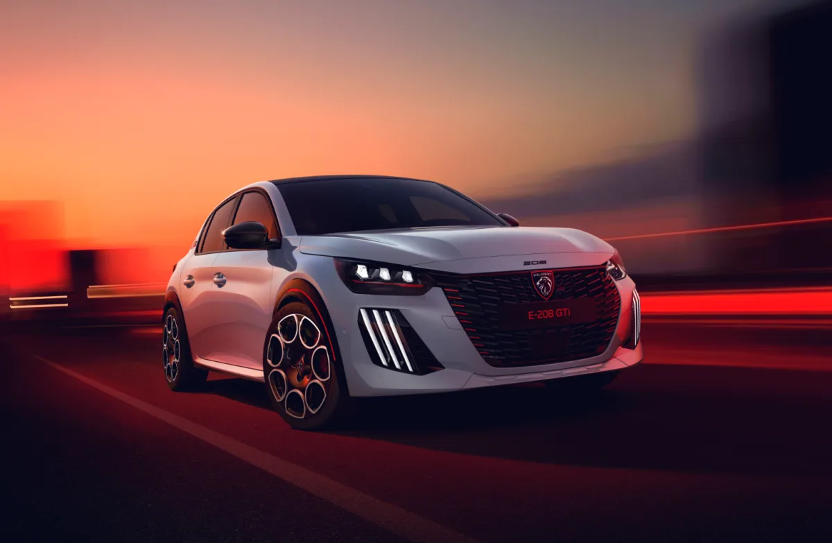Peugeot E-208 GTi: 281 CV, trazione sportiva e richiami alla 205