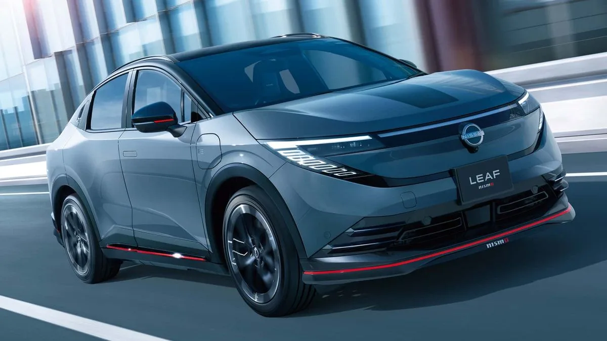 Nissan Leaf Nismo: debutta in Giappone la versione sportiva dell’elettrica