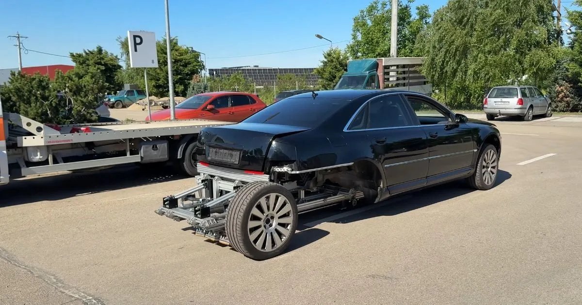 Audi A8 trasformata in veicolo ad aria compressa: il progetto Rosmar H