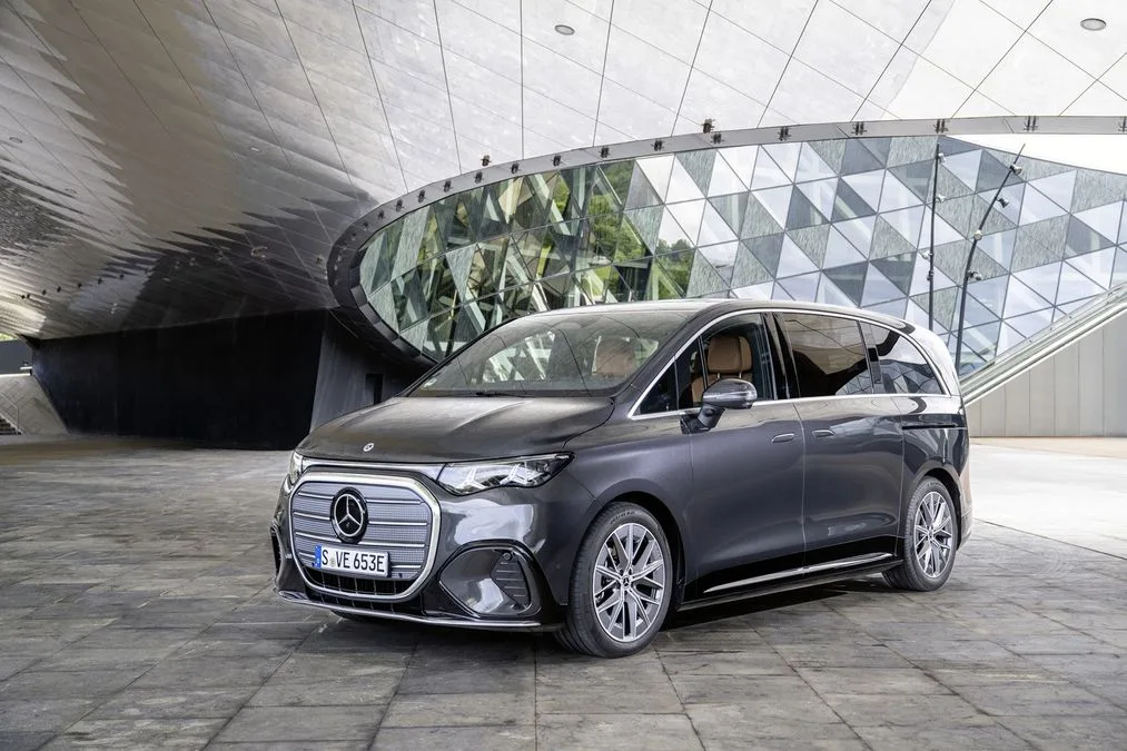 Mercedes VLE: sportività e lusso con i nuovi allestimenti AMG