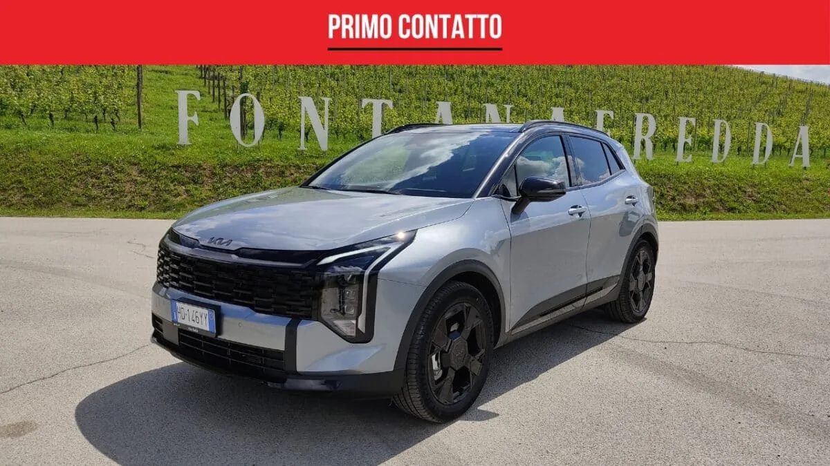 Kia Sportage Tri-Fuel 2026: autonomia oltre 1.500 km e costi ridotti