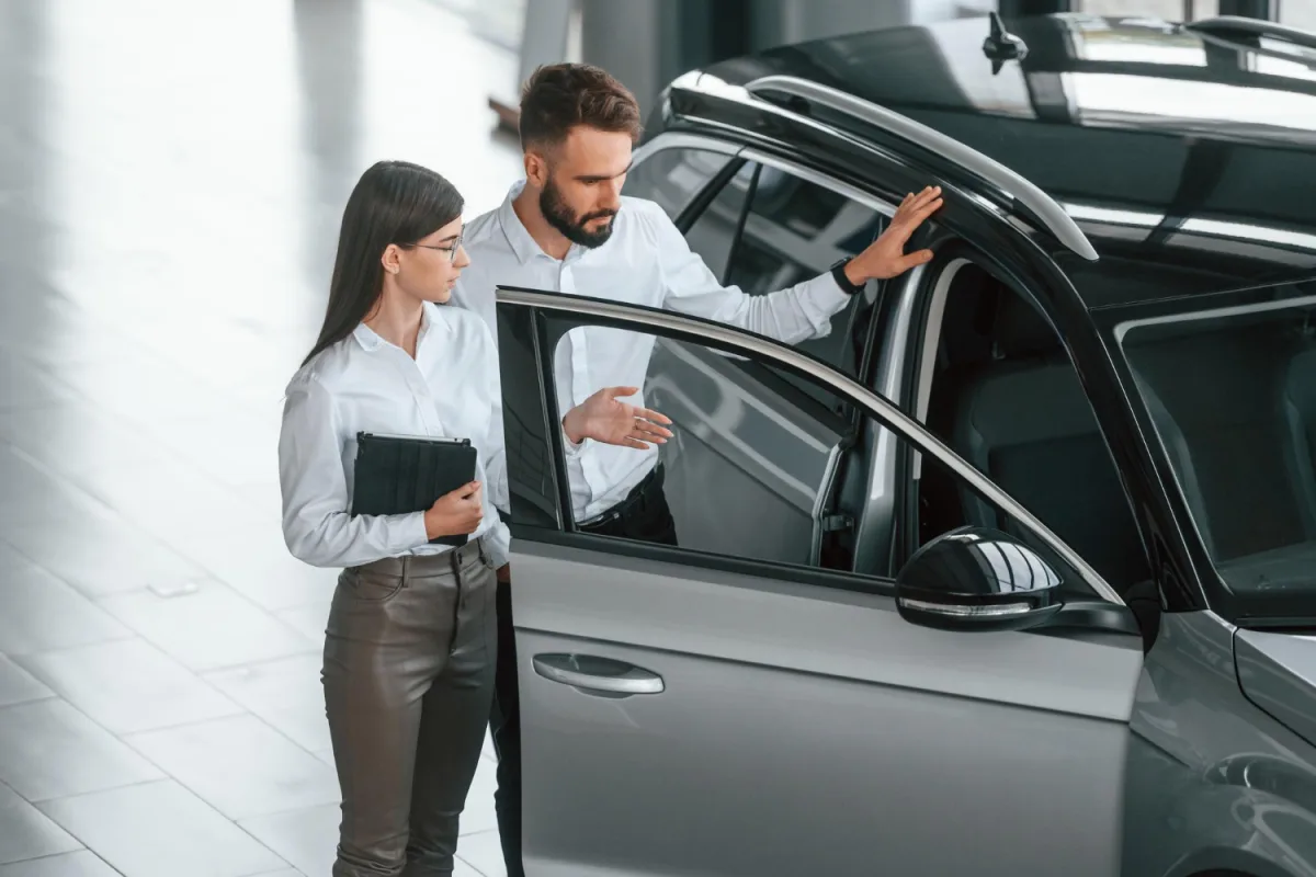 Leasing sociale Francia: Stellantis offre elettriche da 94 euro/mese