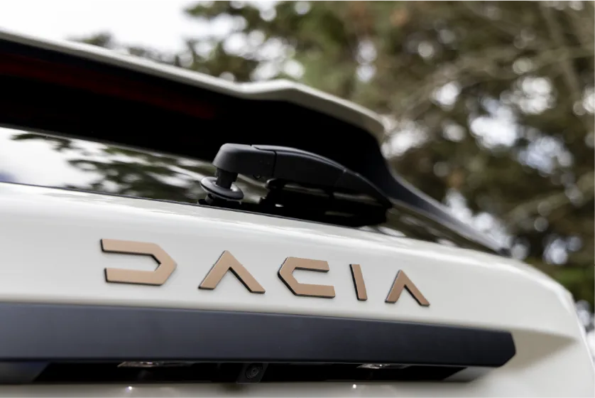 Dacia Duster perde terreno nel 2026: restyling strategico atteso nel 2028