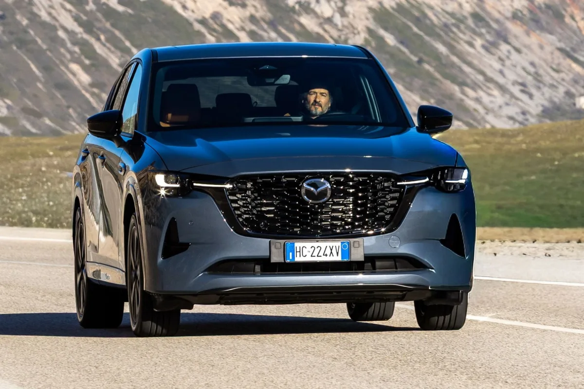 Malore alla guida: come la Mazda CX-60 interviene in emergenza
