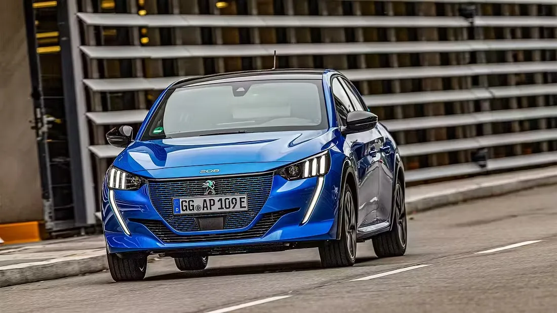 PEUGEOT 208 — Peugeot 208 richiamata: il clacson non raggiunge i decibel minimi di legge