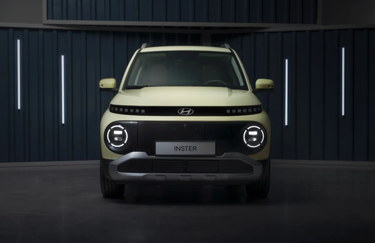 Hyundai INSTER Van: la city-SUV elettrica per professionisti in due posti