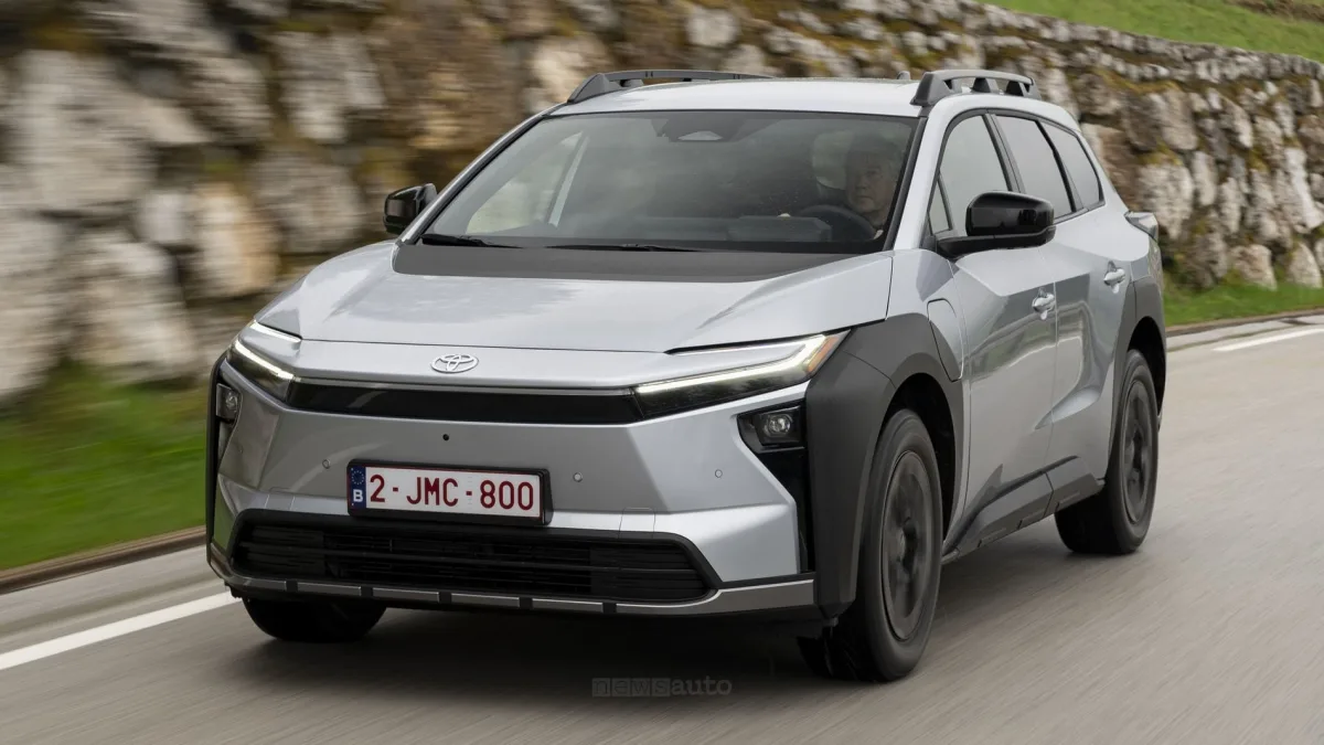 Toyota bZ4X Touring: il SUV elettrico con spazi da station wagon