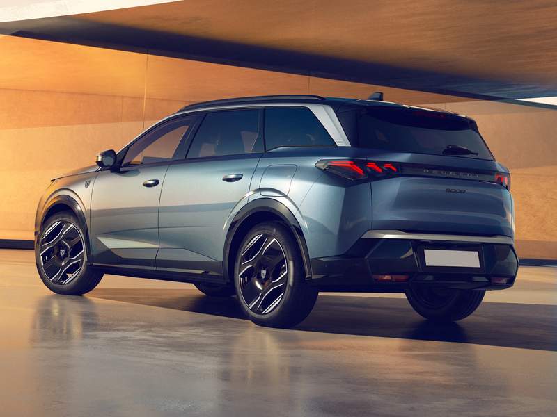 PEUGEOT 5008